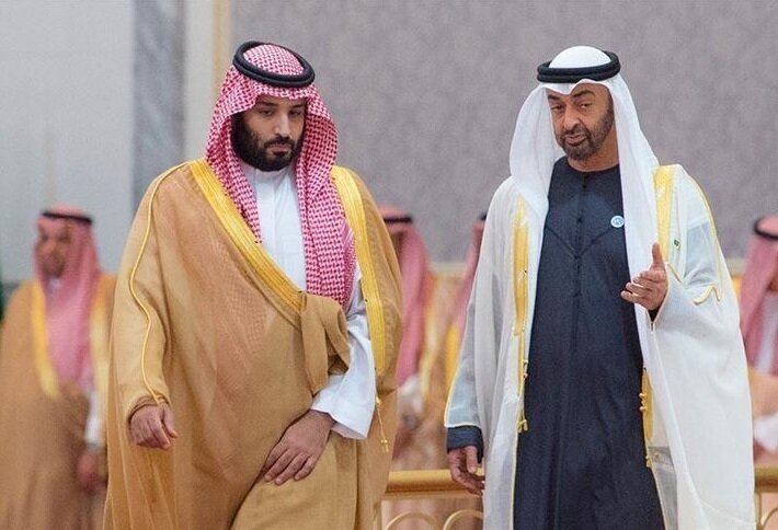 بازتعریف وابستگی کشورهای عربی به تنگه هرمز / آیا تلاشهای «امارات و عربستان» برای دور زدن تنگه هرمز به نتیجه خواهد رسید؟