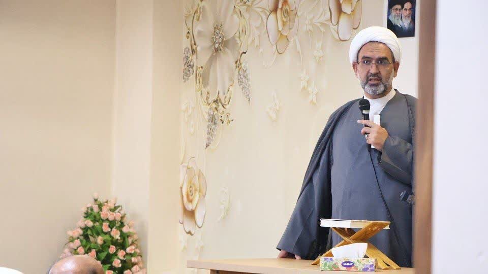 امام جمعه مهریز: مسجد باید قرارگاه اصلی فعالیتهای فرهنگی باشد