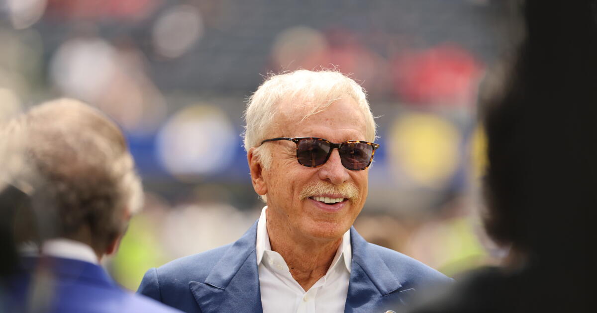 مالک Rams، Stan Kroenke، فرشتگان را می خرد و به دوره پر دردسر آرته مورنو پایان می دهد