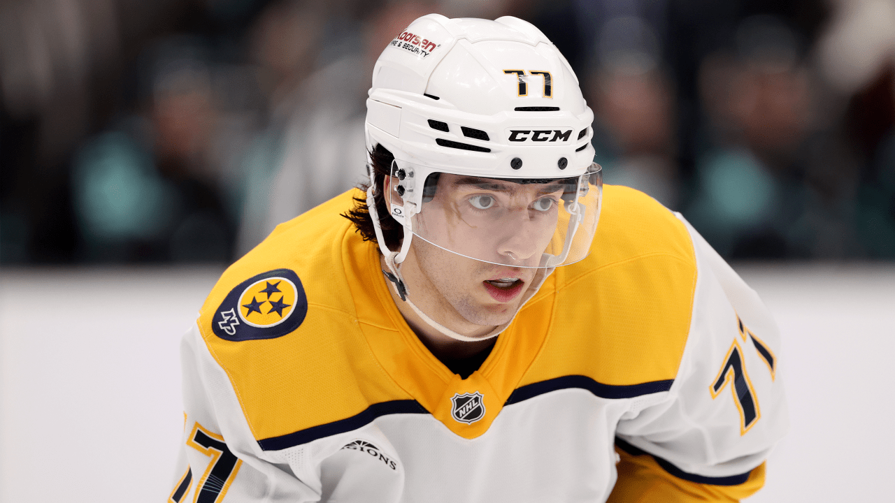 Evangelista توسط Predators با دو انتخاب درافت به Devils مبادله شد