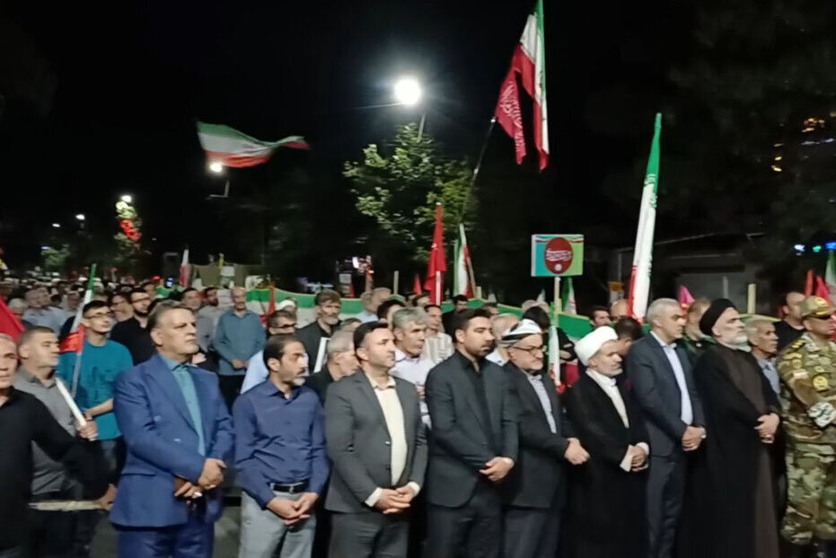 میدانداری مردم ولایی سلماس در حمایت از نیروهای مسلح