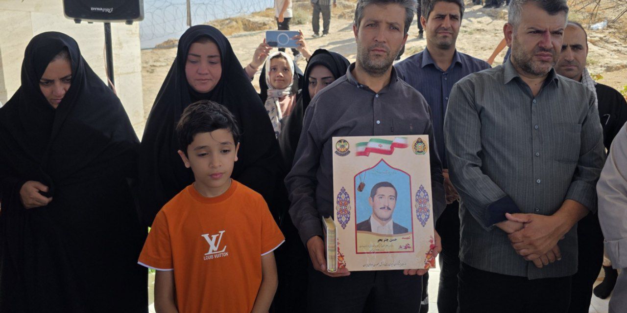 بازیدراز میزبان خانواده شهید «حسن چتربحری» پس از ۴۲ سال چشمانتظاری