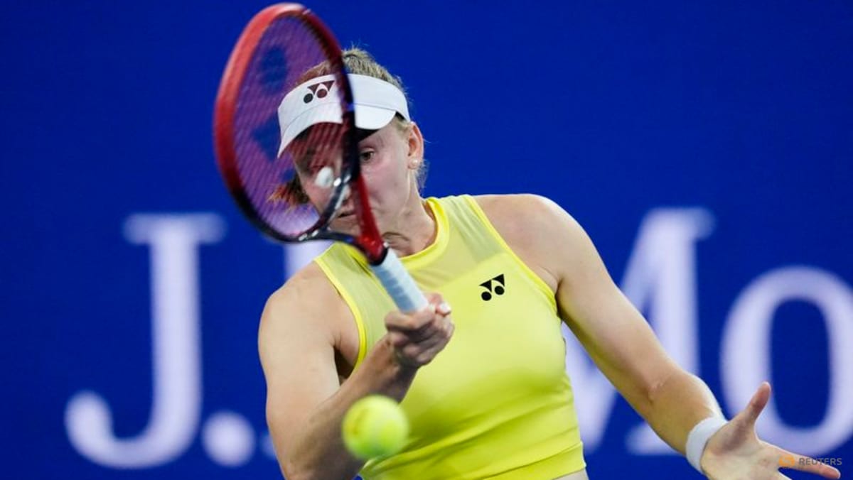 ریباکینا بالینی به دور سوم آزاد ایالات متحده راهپیمایی می کند