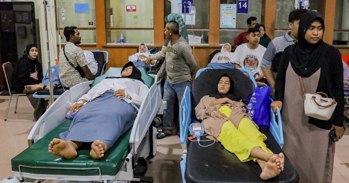 نهاد عالی حقوق بشر اندونزی از پلیس خواست تا در مورد مسمومیت حدود 2000 دانش آموز تحقیق کند.