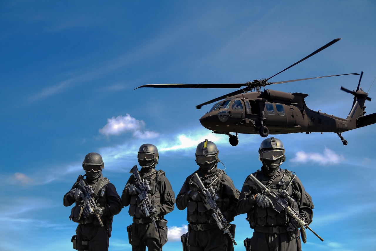 Raytheon میلیاردها دلار در قراردادهای دفاعی برنده می شود — آیا باید سهام RTX بخرید؟