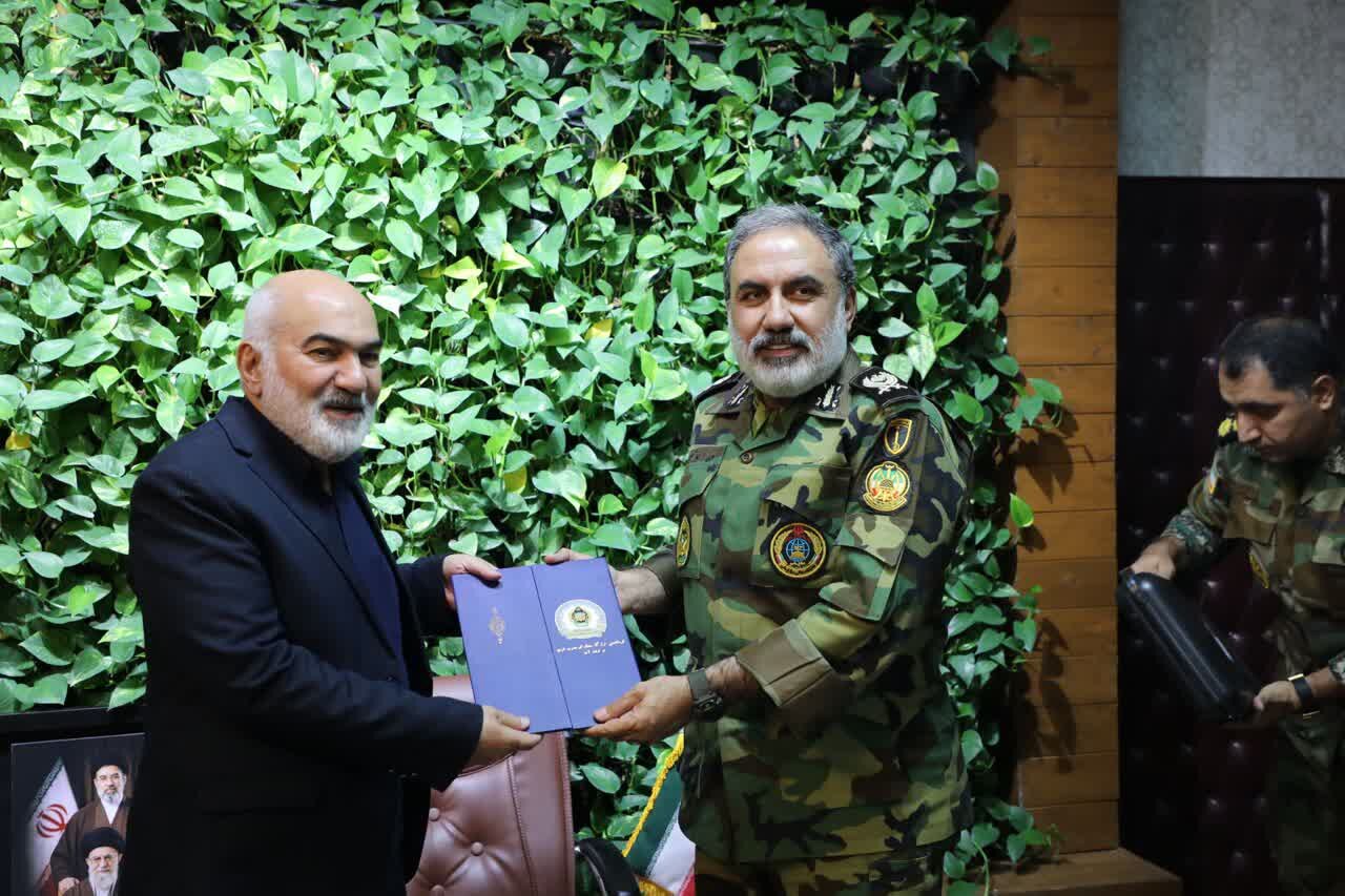 فرماندهان نیروی دریایی سپاه و ارتش با استاندار خوزستان دیدار کردند