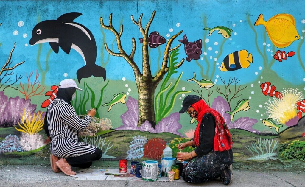 نقشبستن رنگ امید بر دیوارهای مدارس البرز