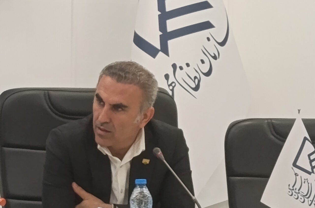 حسینی: بسیاری از مباحث ۲۴گانه ساختمان هنوز روی زمین مانده است