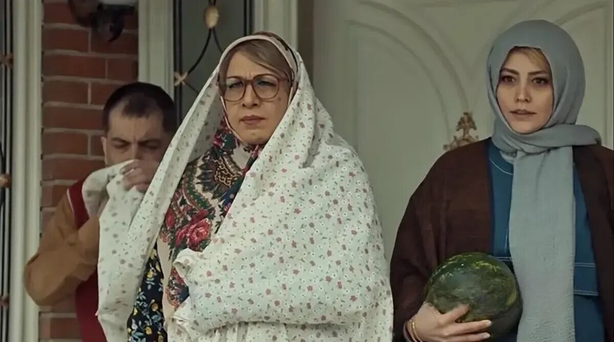 گریم زنانه رضا عطاران و عباس جمشیدی‌فر در «خانم والده» + ویدئو