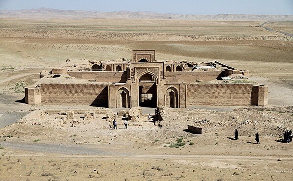 خراسان تاریخی؛ منظومه‌ای از راه‌ها، شهرها و کاروانسراها