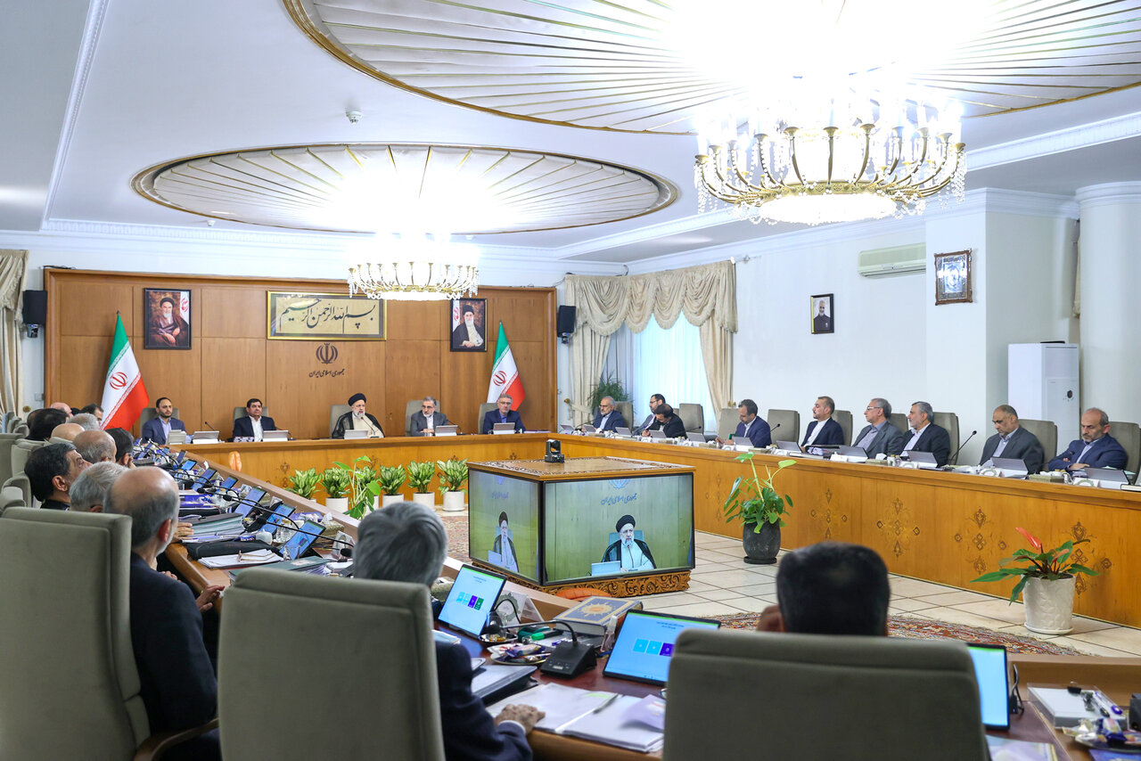حضور وزرای اقتصادی دولت رئیسی در صف منتقدان پزشکیان/ وقتی اکبر ترکان به عبدالملکی گفت عدد نمی فهمی!