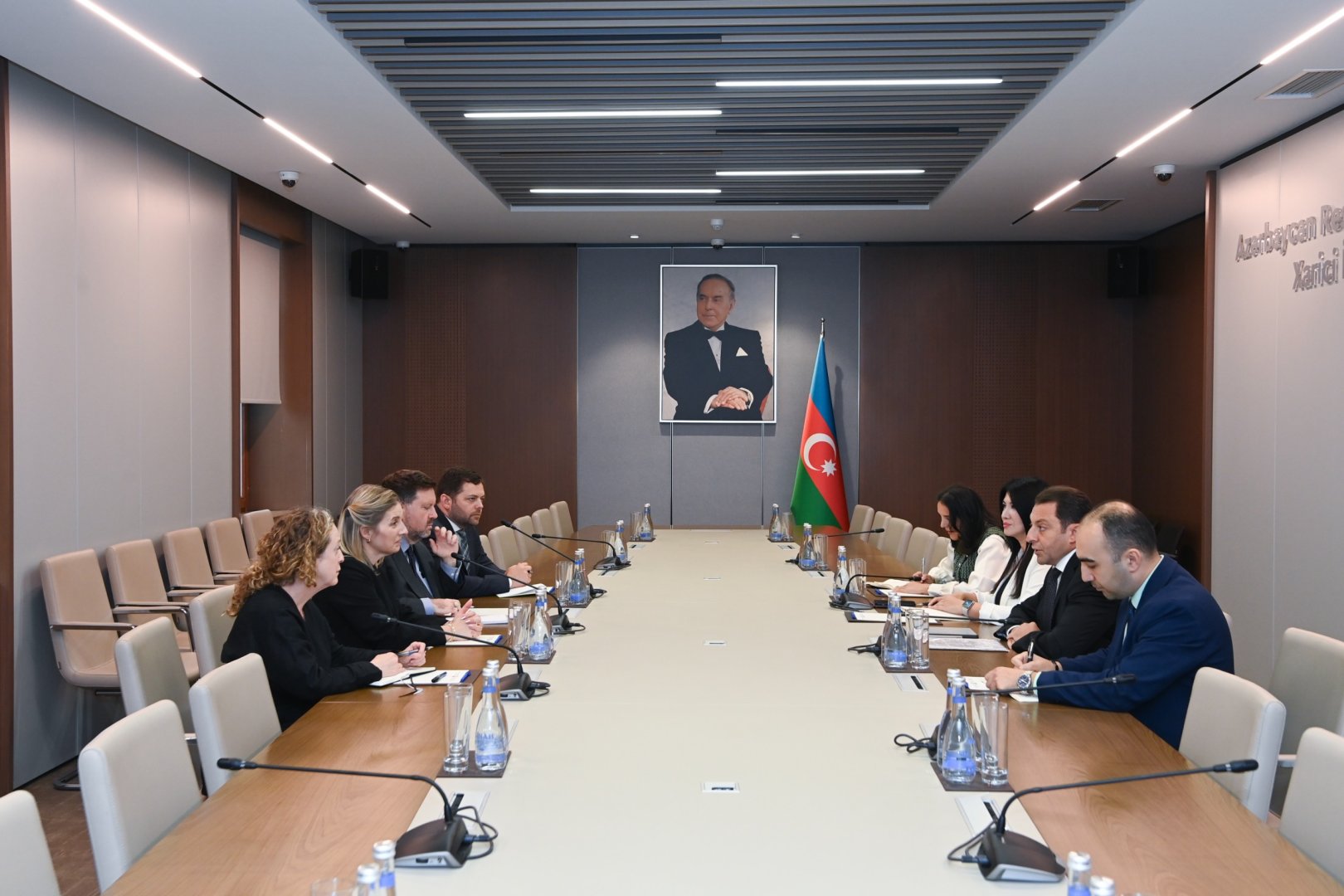 آذربایجان و آمریکا درباره روند صلح و پروژه تریپ گفتگو کردند (عکس)