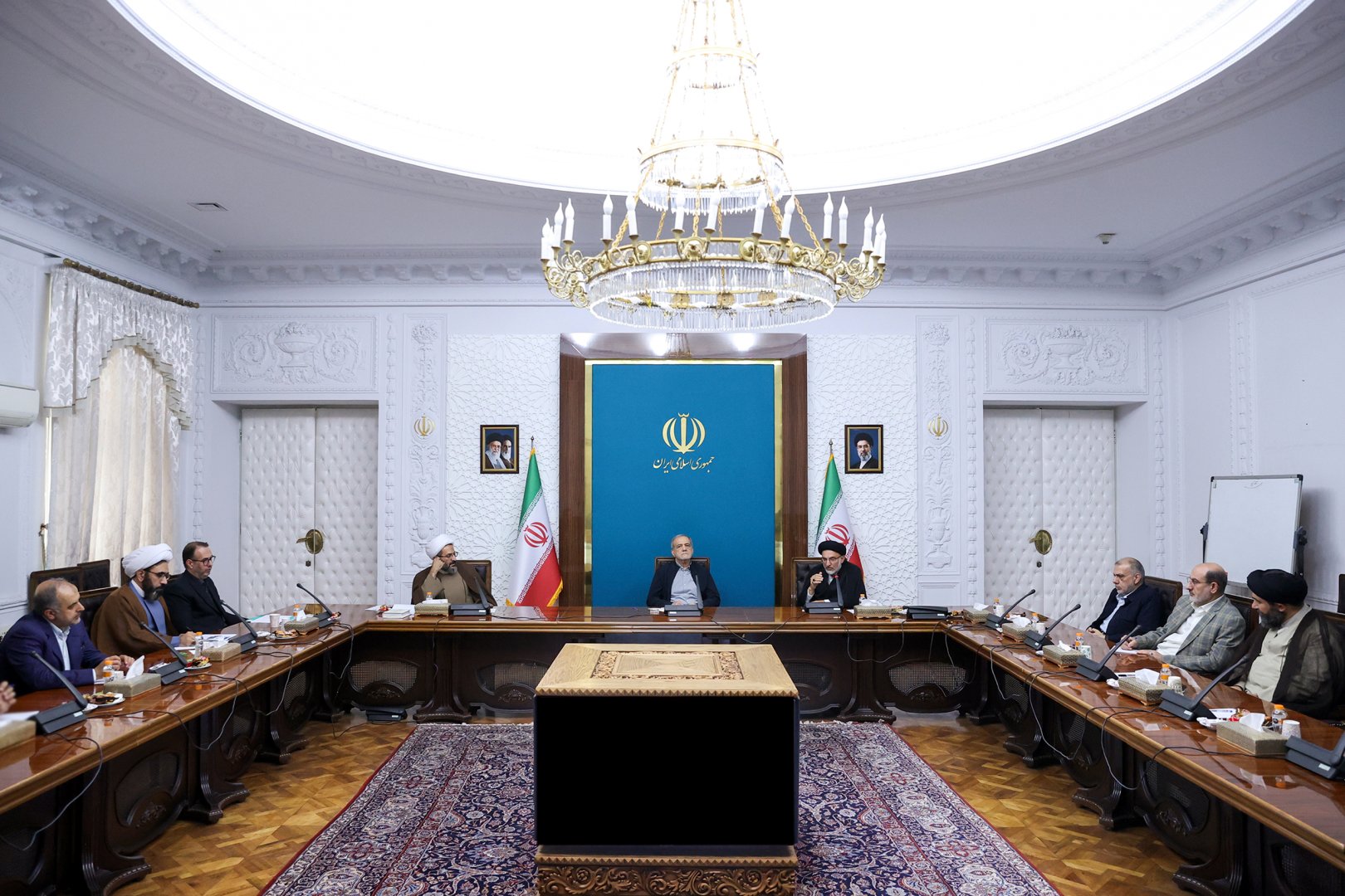 پزشکیان ایران صرفه جویی در انرژی را به کاهش چالش های تحریم ها مرتبط می کند
