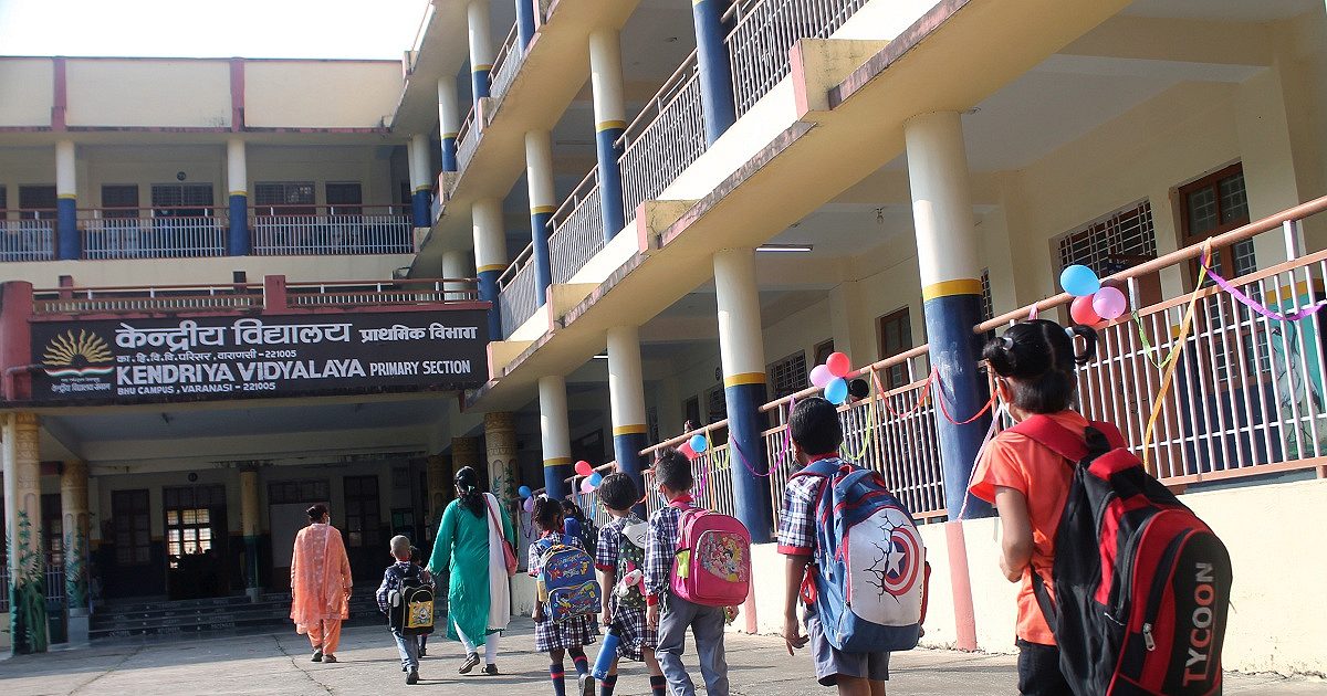 SC از CBSE می خواهد تا کلاس 6 را از سیاست سه زبانه در سال جاری معاف کند