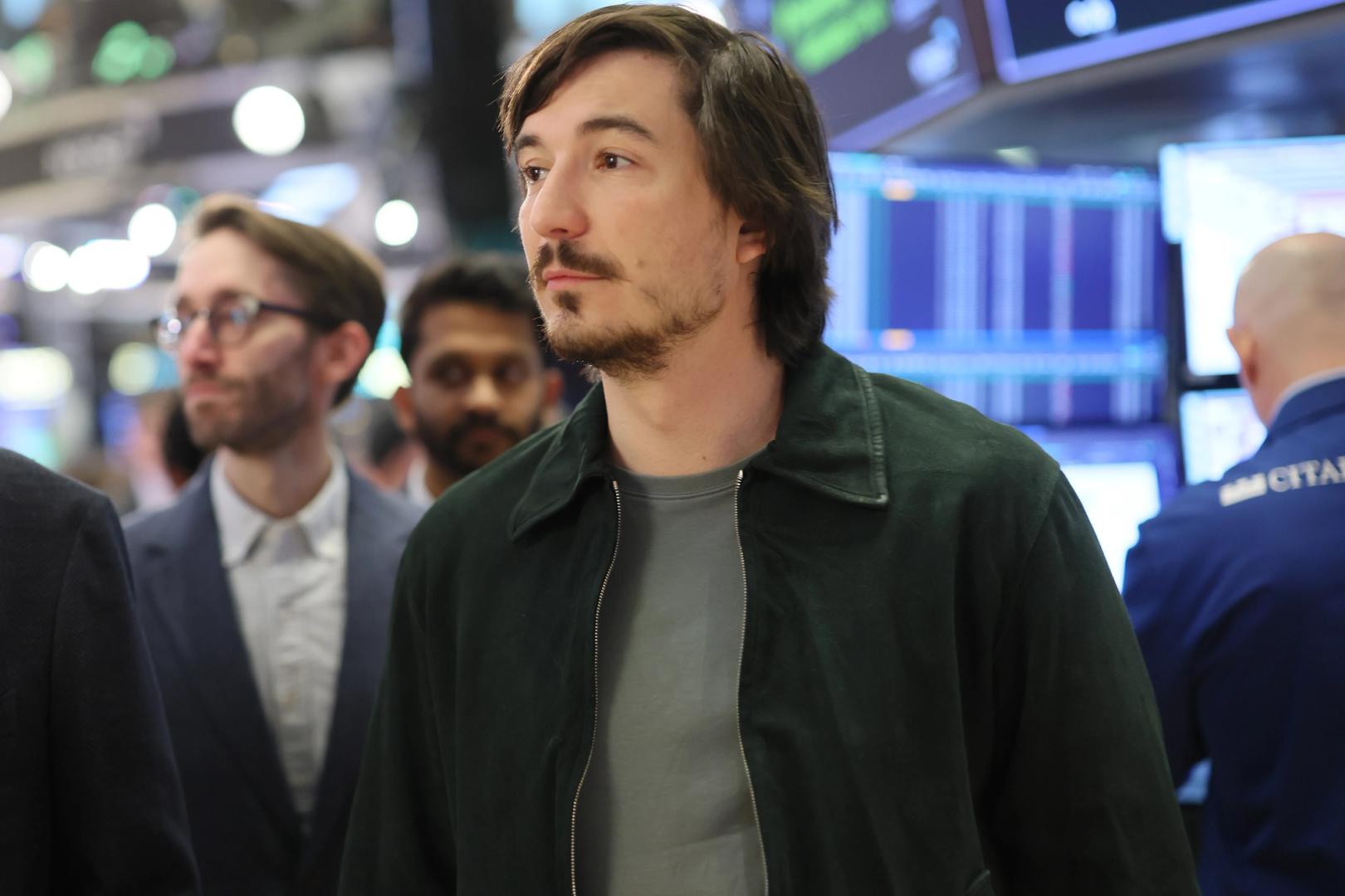 ولاد تنف، مدیر عامل Robinhood در تشدید دعوا بر سر توکن های سهام، به مدیر عامل AMC پاسخ داد.