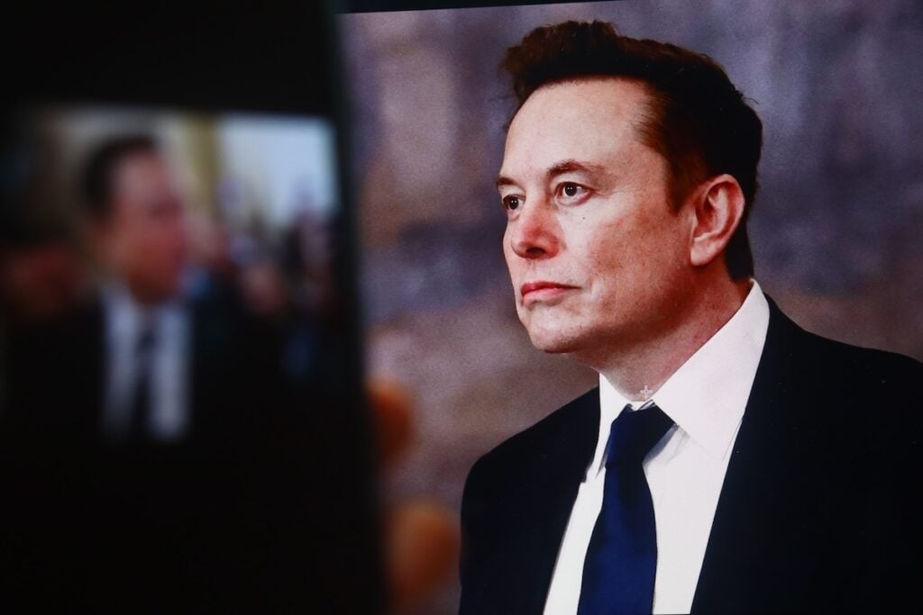 SpaceX با باز شدن 319 میلیون سهم، بیش از 4 درصد سقوط کرد