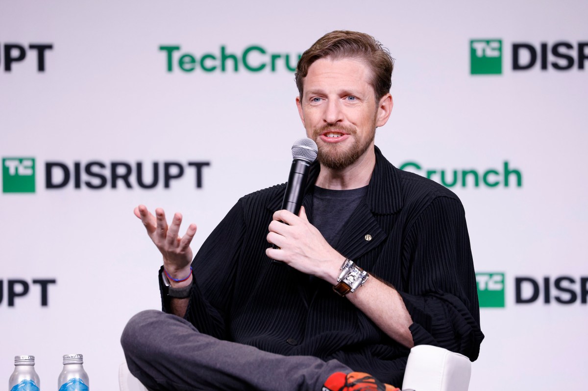 هیئت مدیره Automattic، مدیرعامل مت مولنوگ را مجبور به مرخصی می کند