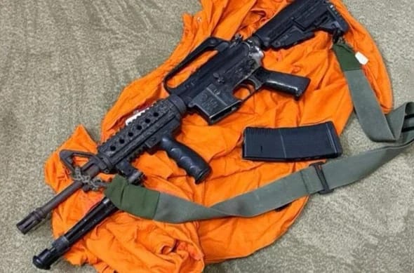 سرباز ارتش اسرائیل سه M-16 را از Shayetet 13 Navy SEAL سرقت کرد، ارتش تحقیقات را آغاز کرد