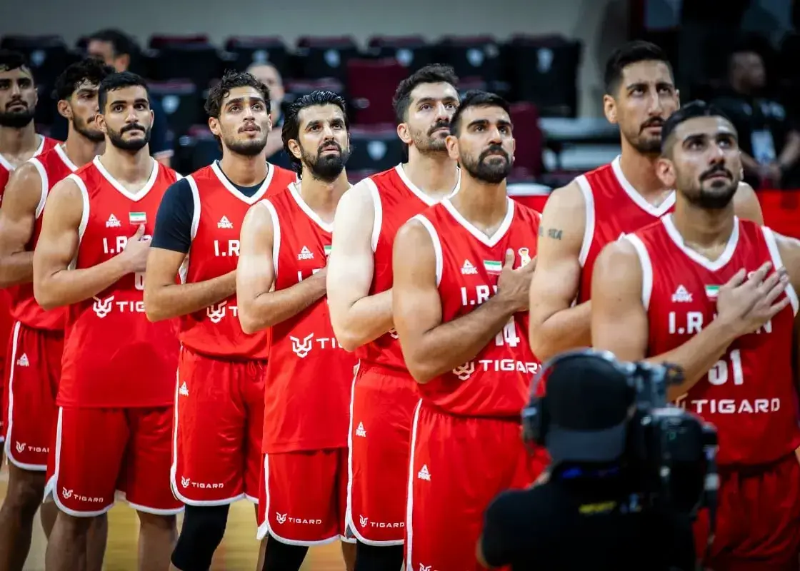 جمشیدی یک ثانیه هم فرصت بازی نداشت:/ مانولو ستاره کهنه‌کار را کنار دست خودش نشاند!