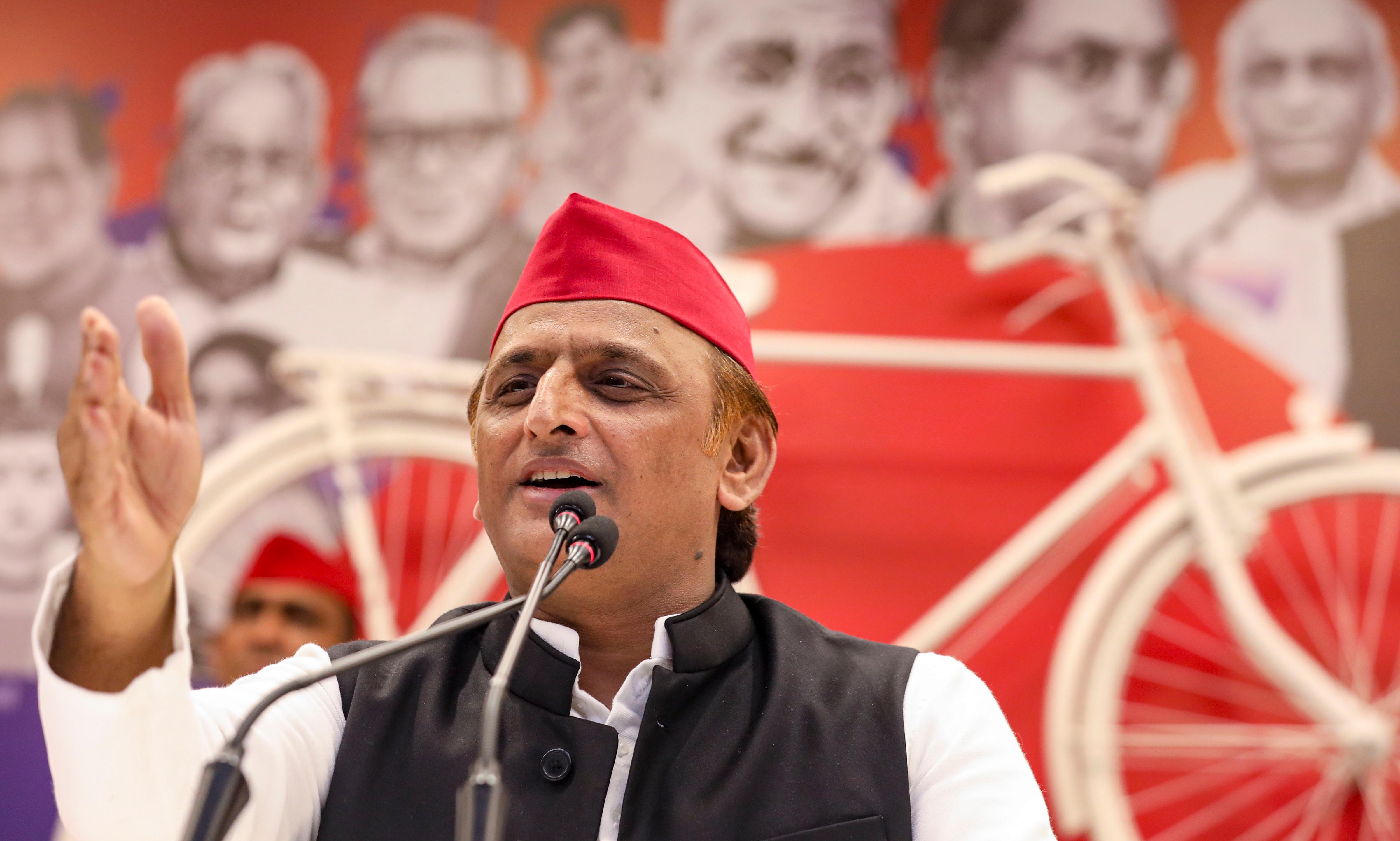 BJP با استفاده از جو جمعی برای منحرف کردن تمرکز از تورم: Akhilesh