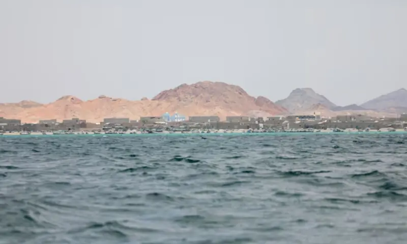 تنگه باب المندب - مسیر نفتی کلیدی که با تهدید فزاینده حوثی ها مواجه است