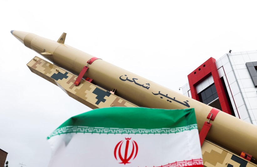 ایران در حال تولید موشک های جدید در مقادیر محدود از اجزای موجود است - گزارش