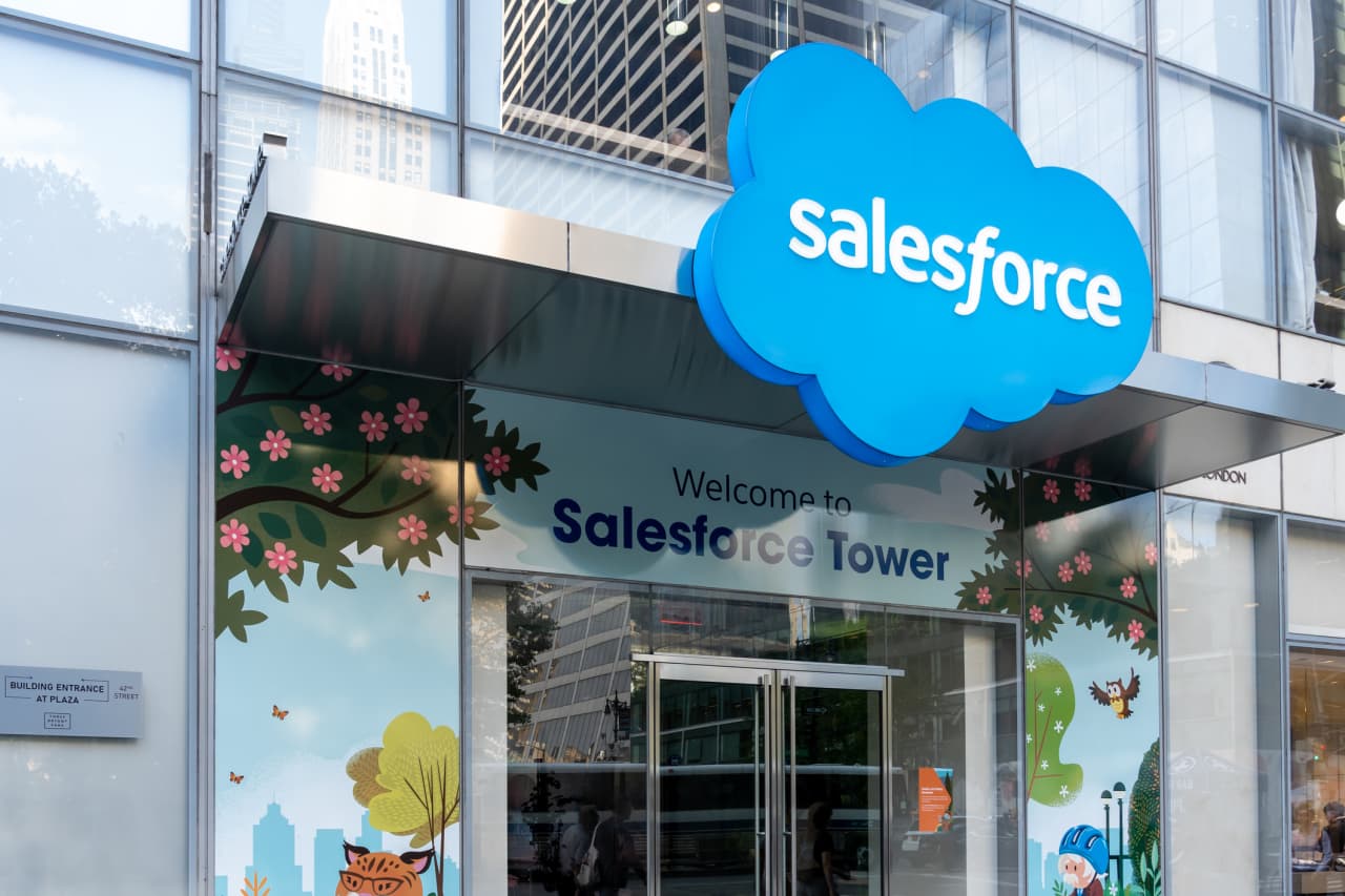 سهام Salesforce موجی از خوش بینی هوش مصنوعی را پشت سر گذاشته است. در اینجا چیزی است که وال استریت می خواهد در آینده ببیند.