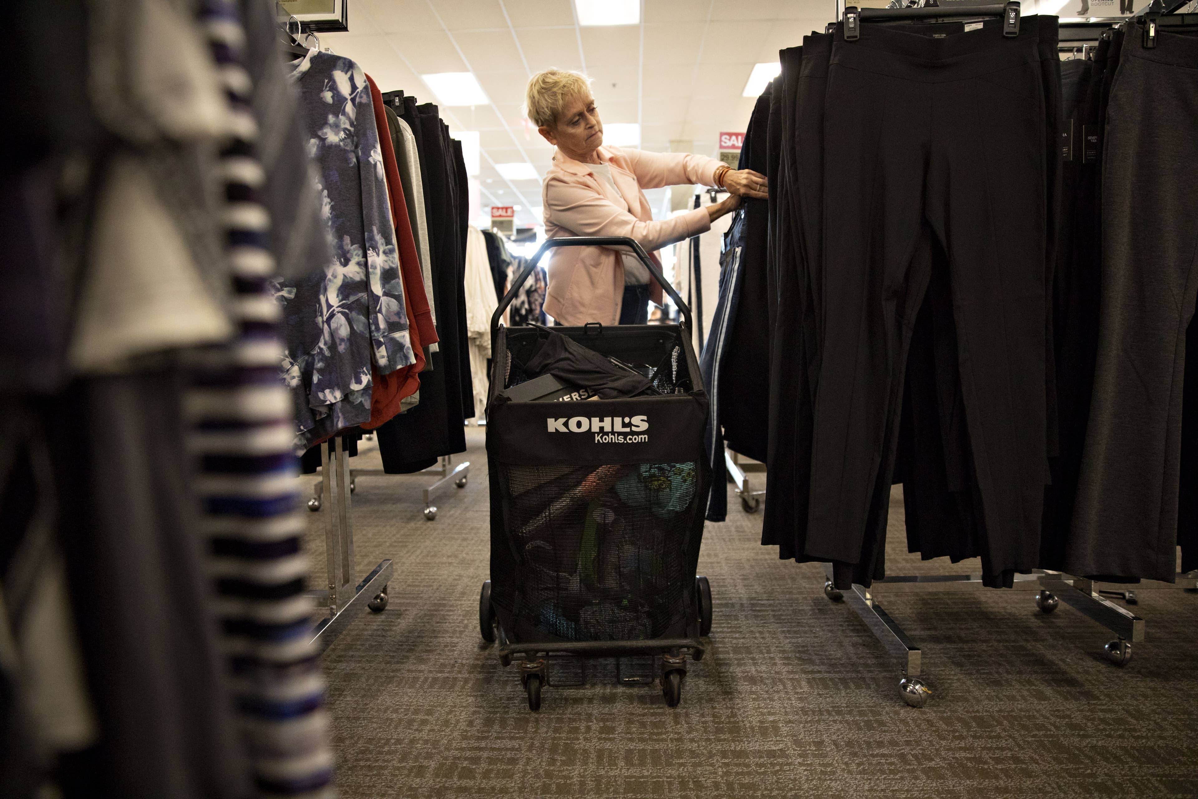 Kohl's مشارکت در فروشگاه را گسترش می دهد زیرا مشتریان به جای دیگری نگاه می کنند