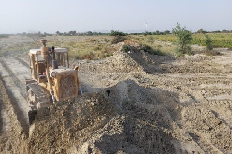 آغاز استحکامبخشی سیلبندها در عنبرآباد کرمان/ هشدار درباره فرونشست زمین در حاشیه شهر