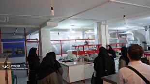 پایش کنترل کیفیت صنایع غذایی چهارمحال و بختیاری در آزمایشگاه استاندارد+تصاویر