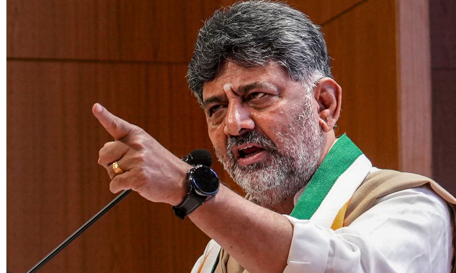 BJP با استفاده از عناصر ضد اجتماعی برای اشتراکگذاری گانش اوتساو: DK Shivakumar
