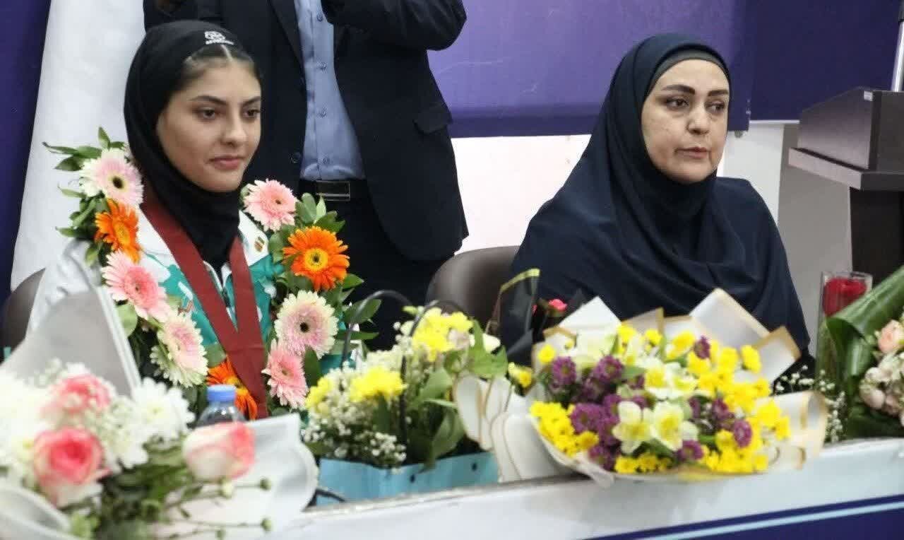 آیین استقبال و تجلیل از نایبقهرمان مسابقات کاراته قهرمانی آسیا در سمنان