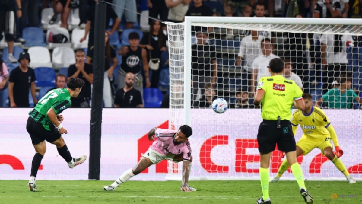 ساسولو پس از درام دیرهنگام، یوونتوس را 3-2 شکست داد، ناپولی به مسیرهای پیروزی بازگشت
