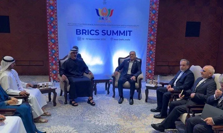 عصبانیت جوان از تلاش دولت برای ترمیم روابط با امارات؛ نباید گذشته را فراموش کرد