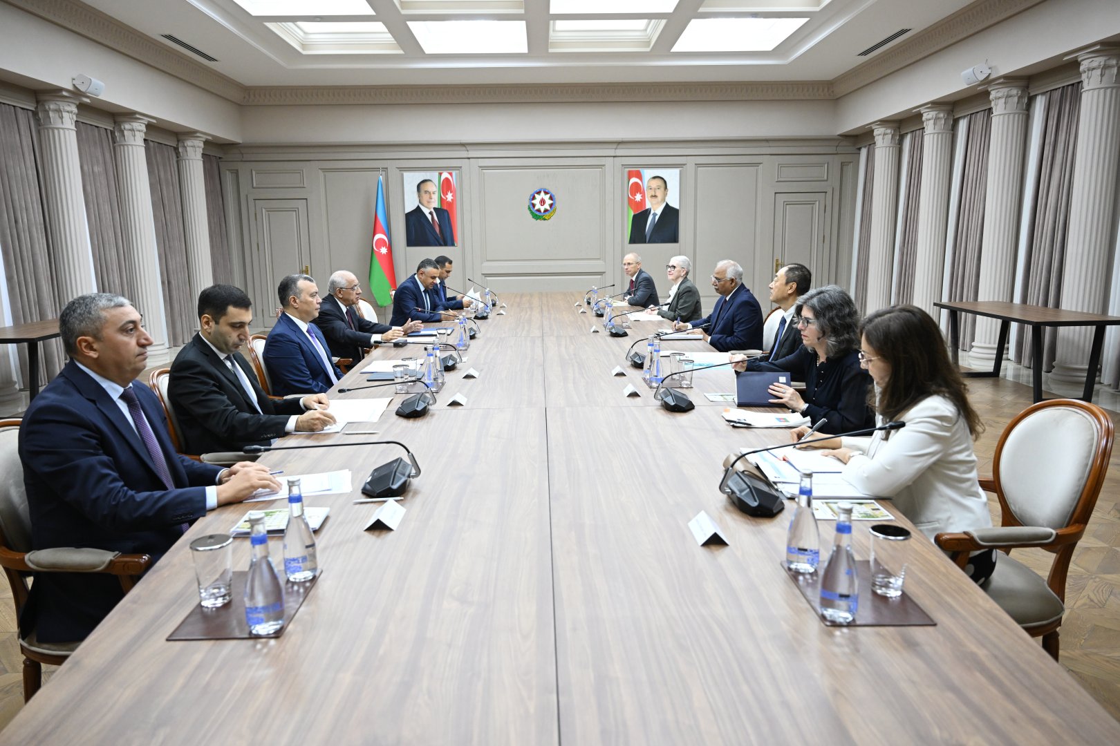 آذربایجان و بانک انکشاف آسیایی فاز جدیدی از همکاری سودمند متقابل را بررسی می کنند