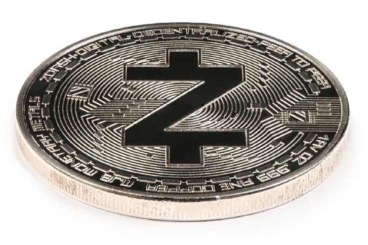 Zcash (ZEC) آماده شکستن سد Top-10، سبقت گرفتن از Hyperliquid (HYPE)