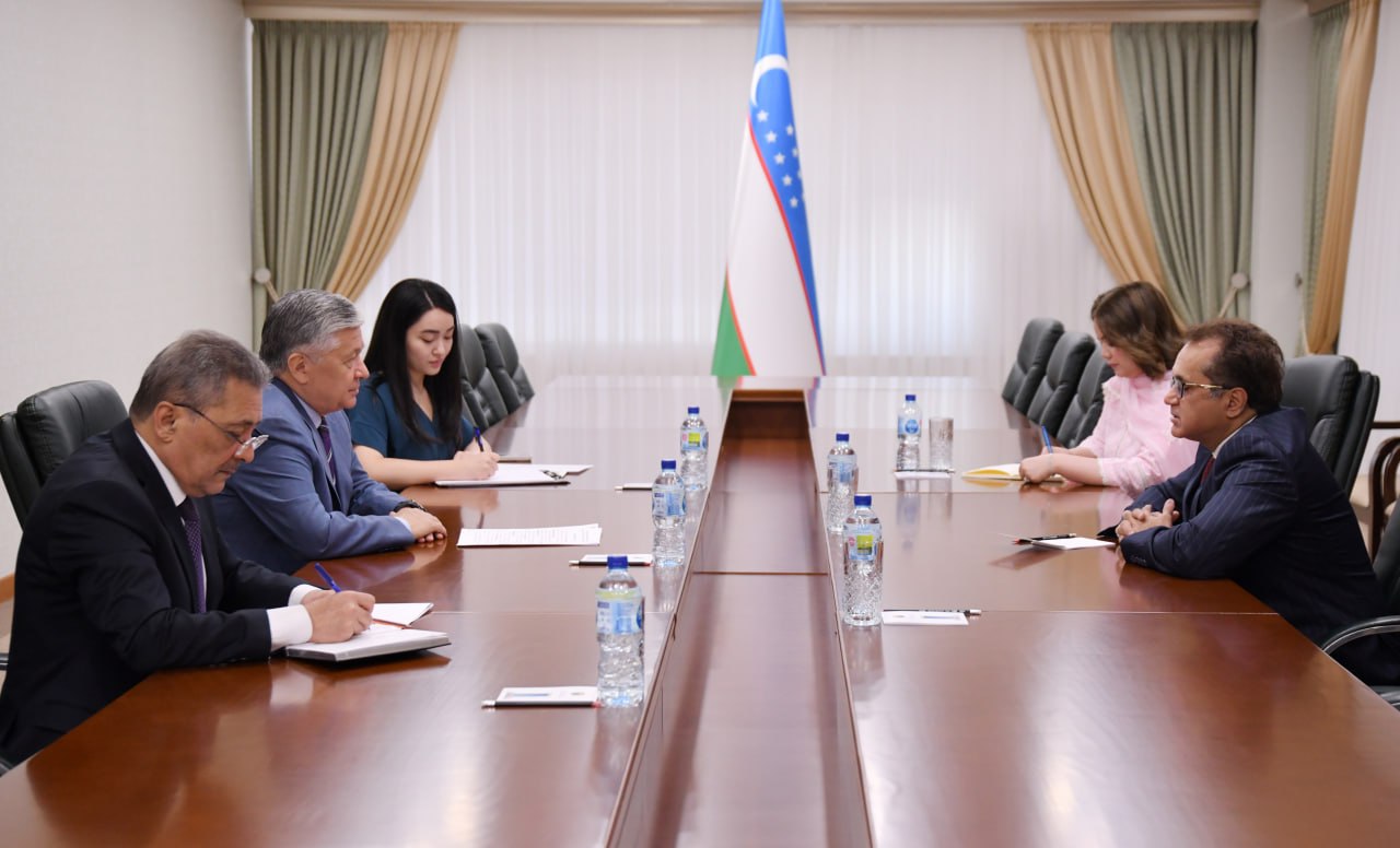 ازبکستان و پاکستان چشم انداز روابط دوجانبه قوی تر را بررسی می کنند