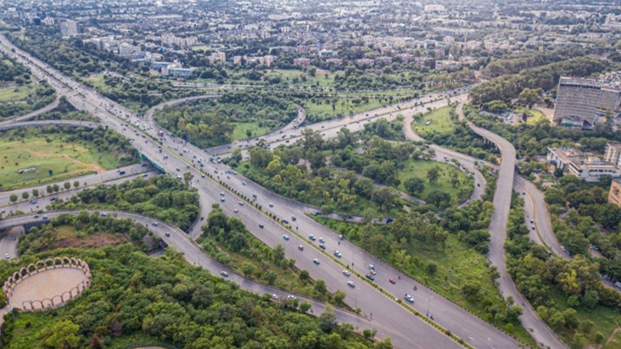 پاکستان به گسترش فناوری اطلاعات/ITeS و تامین مالی SME فشار می آورد