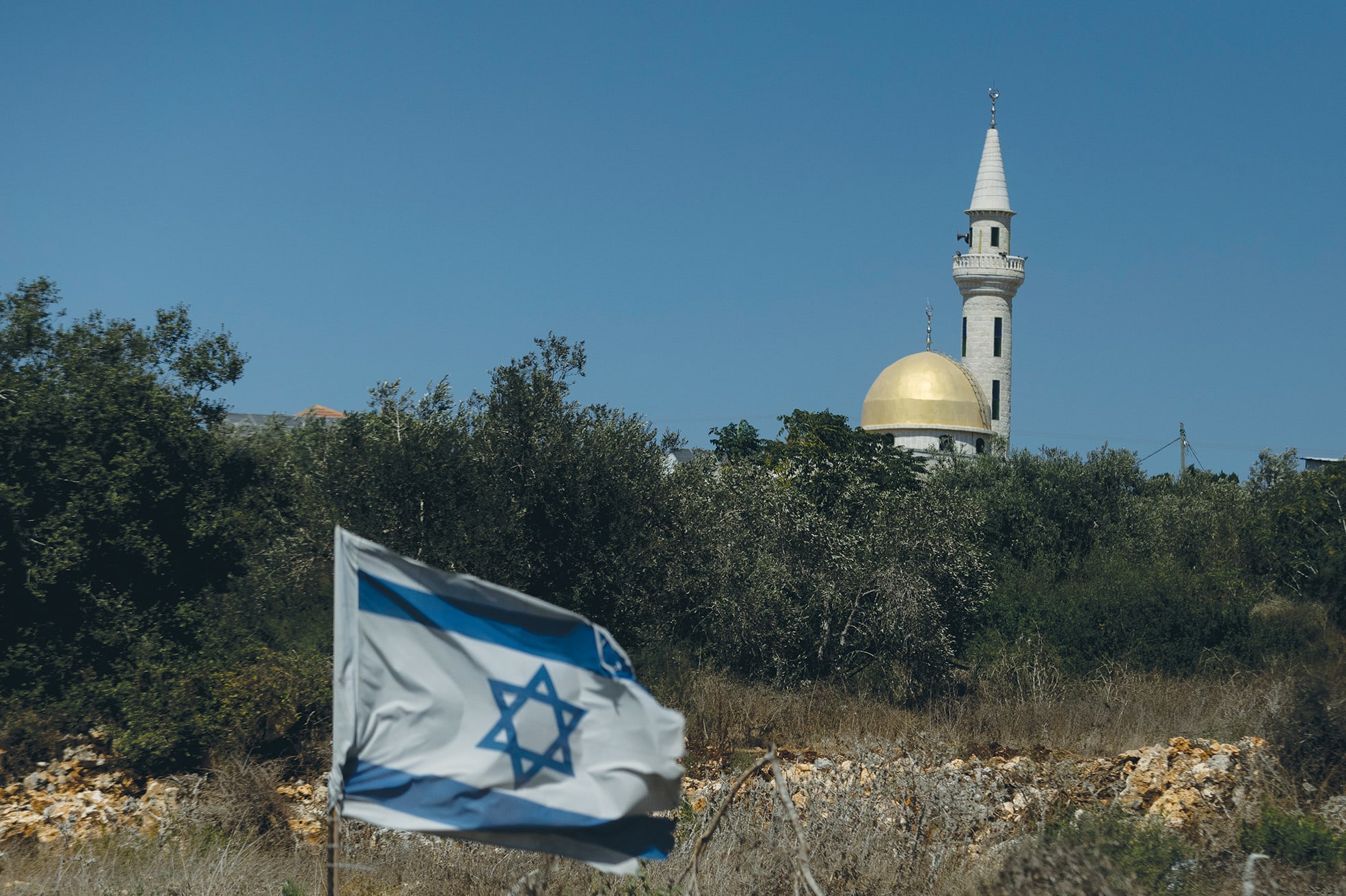 گزارش سازمان غیردولتی B’Tselem ادعاهای بی اساس مبنی بر از بین بردن زندگی فلسطینیان توسط اسرائیل در کرانه باختری ارائه می کند.