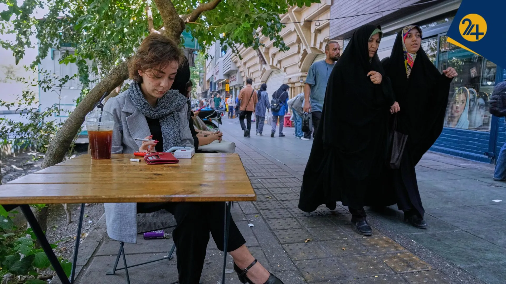 حمله همزمان کیهان به دولت و ضرغامی؛ چرا از بدحجابی به عریاننمایی رسیدهایم؟