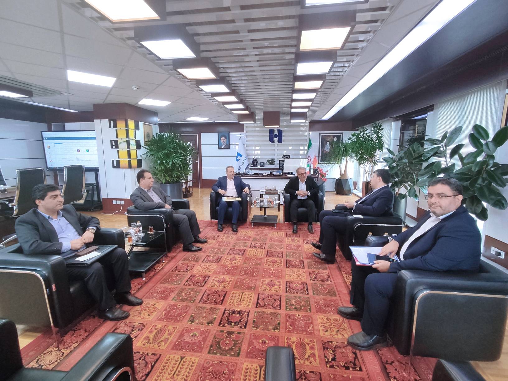 بانک صادرات ایران 3 میلیون دلار برای پروژه کلیدی جاده اختصاص می دهد