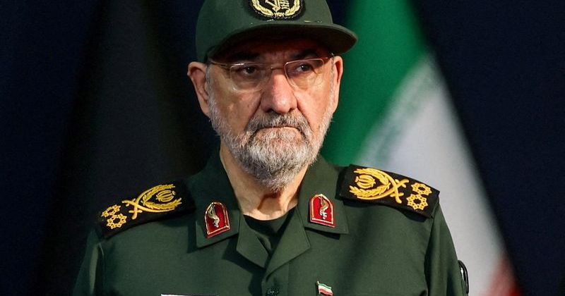 ایران شرایطی را برای از سرگیری مذاکرات آمریکا تعیین می کند و می گوید برای تشدید تنش آماده است