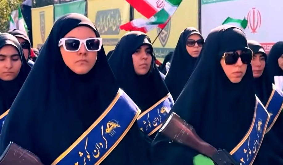 ایران برای بزرگترین نمایش مخالفت با آمریکا از زمان آغاز جنگ تظاهرات میکند