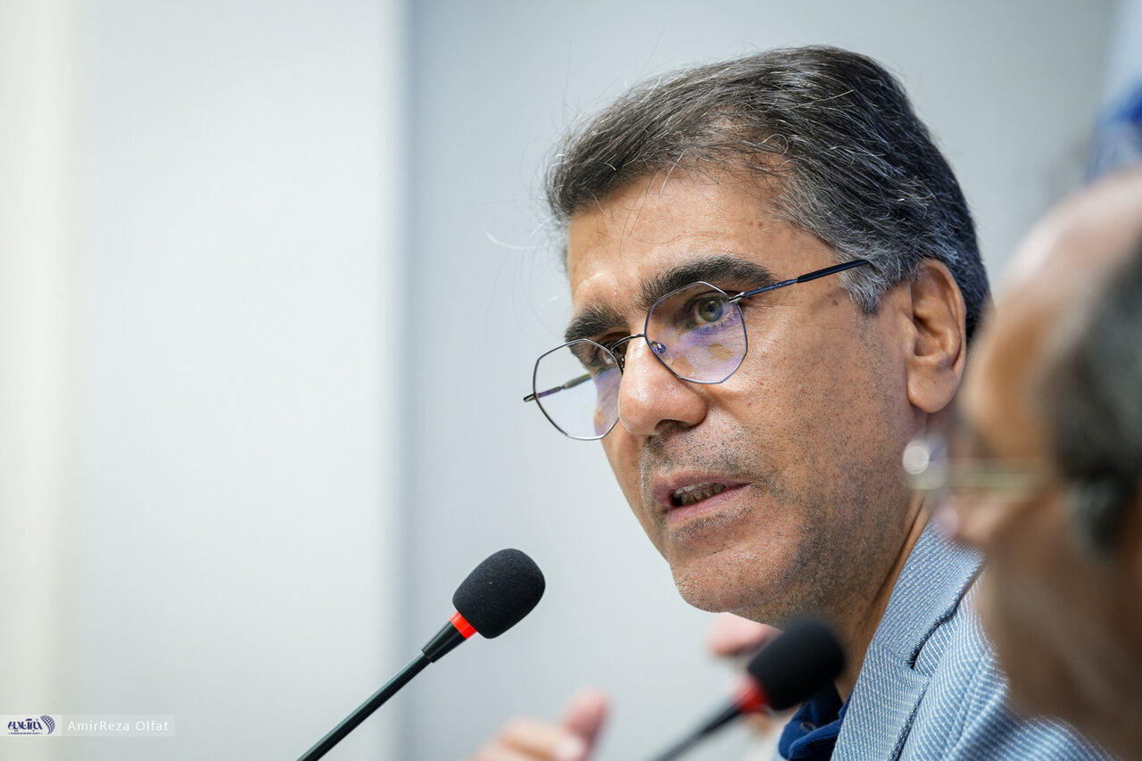 ببینید | علیرضا معزی: اگر جلیلی رئیس جمهور می‌شد مهاجران ایرانی نمی‌توانستند به وطنشان برگردند