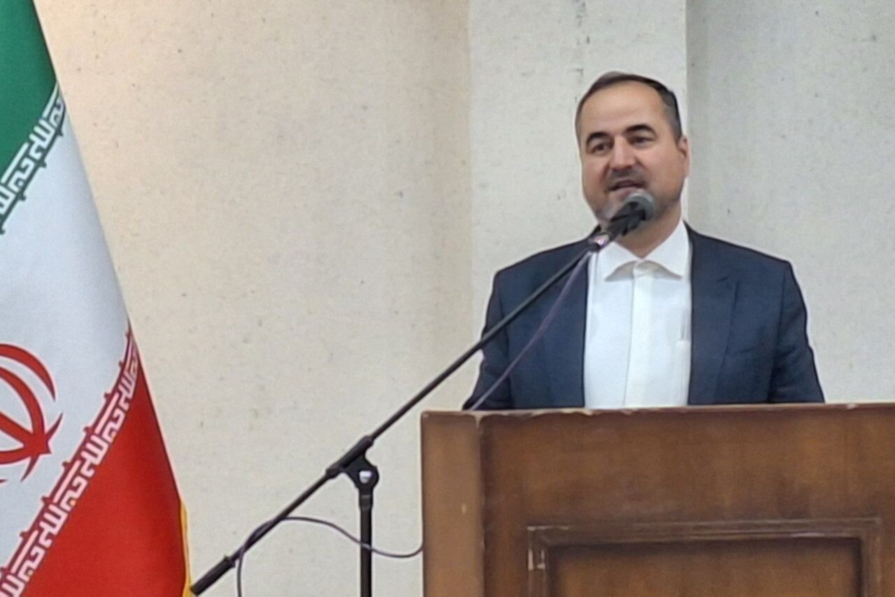 حاج علی بیگی: ادبیات فاخر فارسی سنگر جهاد تبیین است