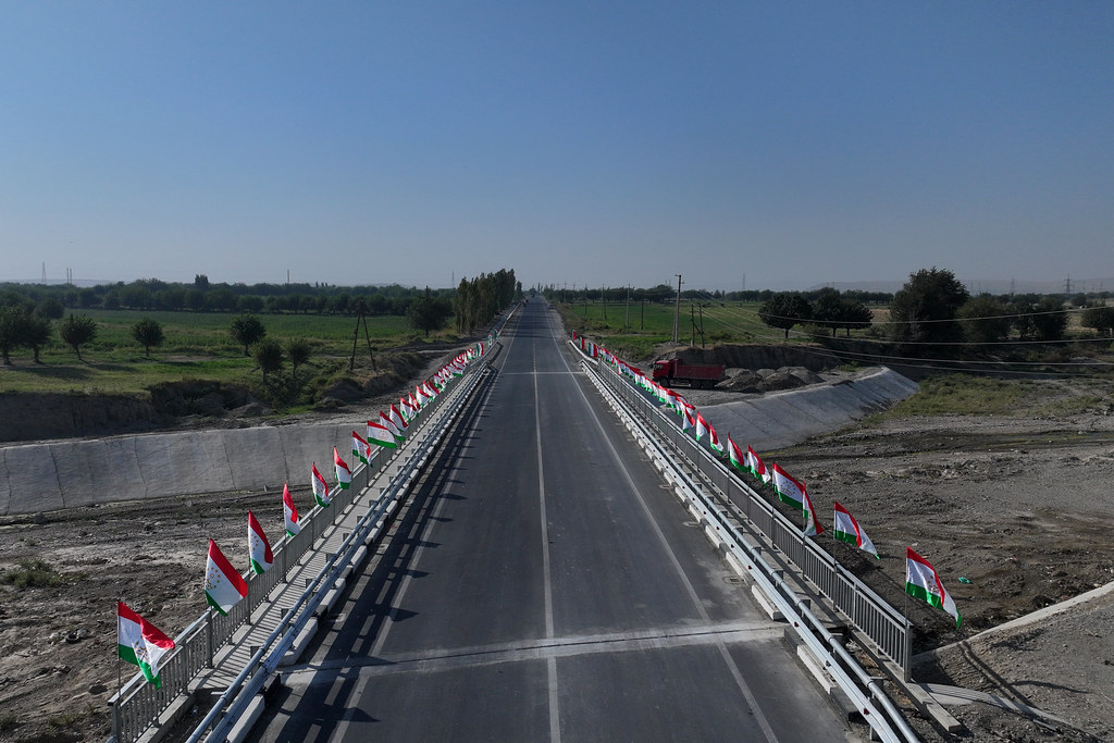 تاجیکستان یک جاده 106 کیلومتری جدید را در نظر دارد که ولسوالی های سغد را به ازبکستان متصل می کند