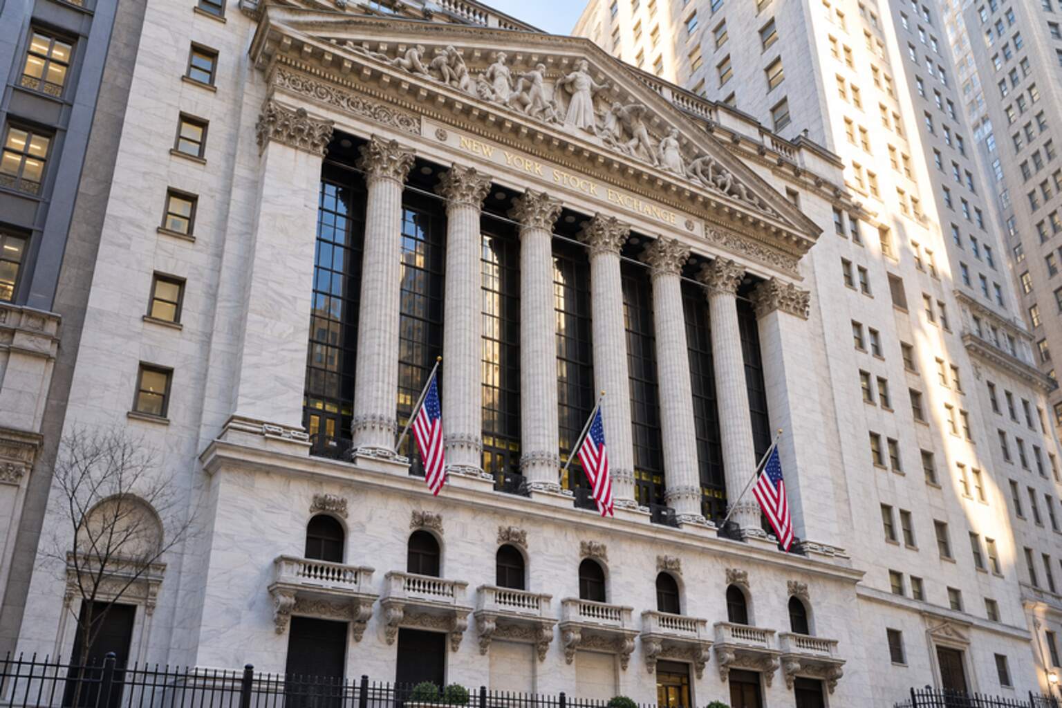 نزدک در یک رکورد بسته می شود. S&P 500 با عقب نشینی نفت 0.4 درصد کوتاه می آید