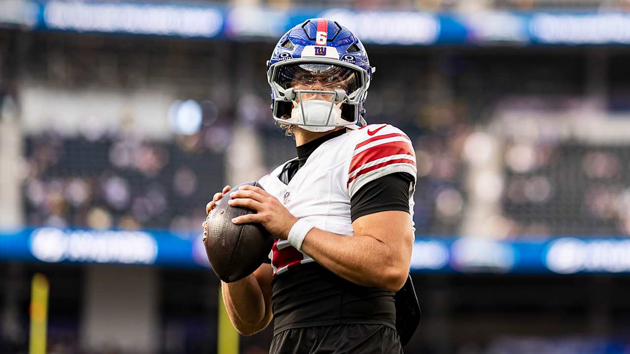 QB Jaxson Dart با مصدومیت زانو در مقابل رامز خارج شد