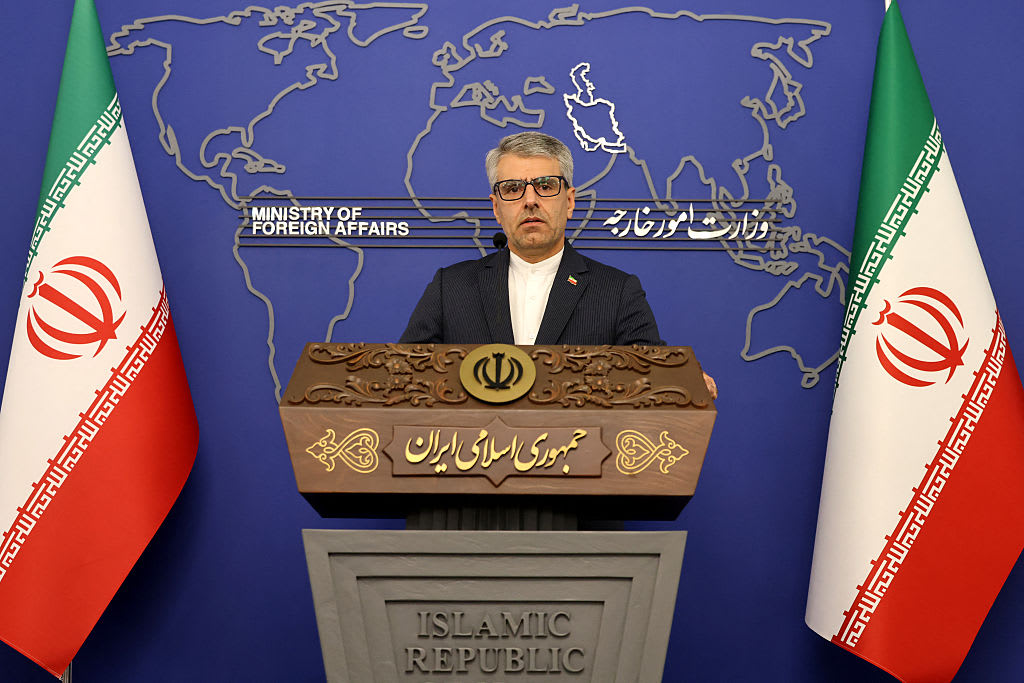ایران شرایط پایان دادن به جنگ با آمریکا از طریق قطر از جمله پایان تحریم ها را مشخص می کند