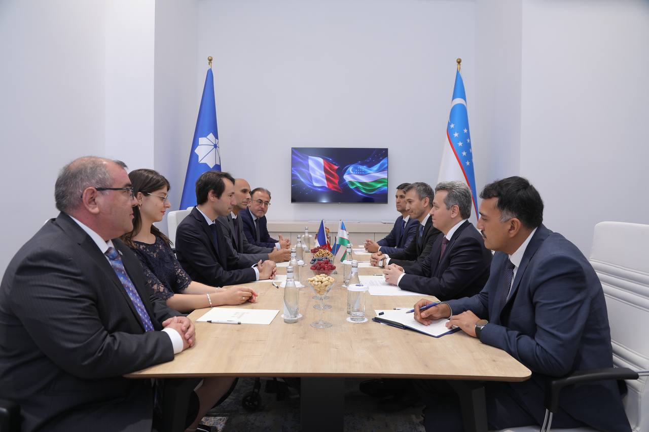 ازبکستان، یوتلست وان وب، مستقر در بریتانیا، تفاهم نامه جوهر برای تقویت اتصال ماهواره ای امضا کردند